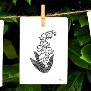 muguet linogravure dessin illustration dandelion nenuphar persil artichaut myrtille paquerette petite graine oeuvre unique noir blanc nature fruit fleur